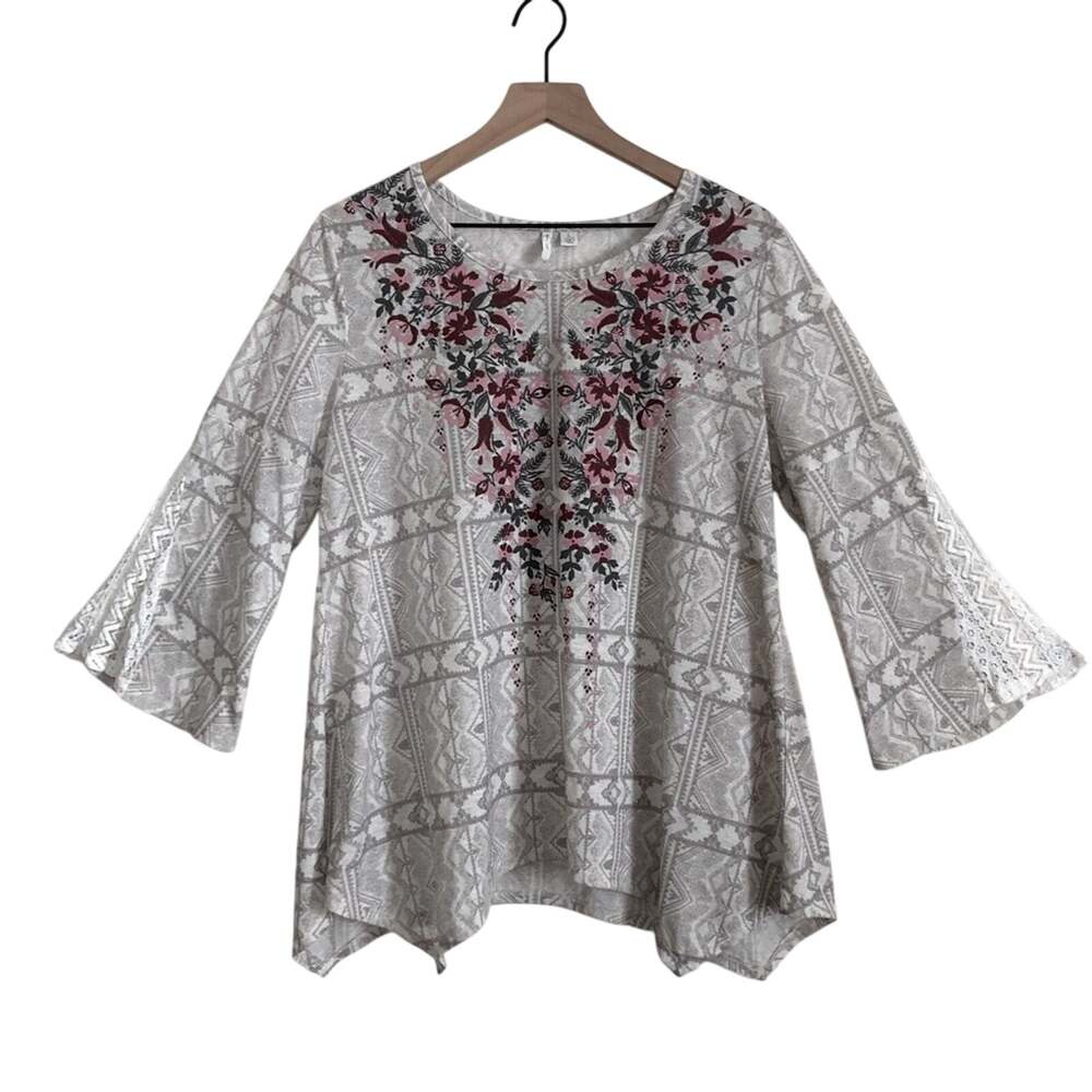 Cato Gray Draped Hem Floral Lace Geometric Bell Sleeves Blouse Top Large